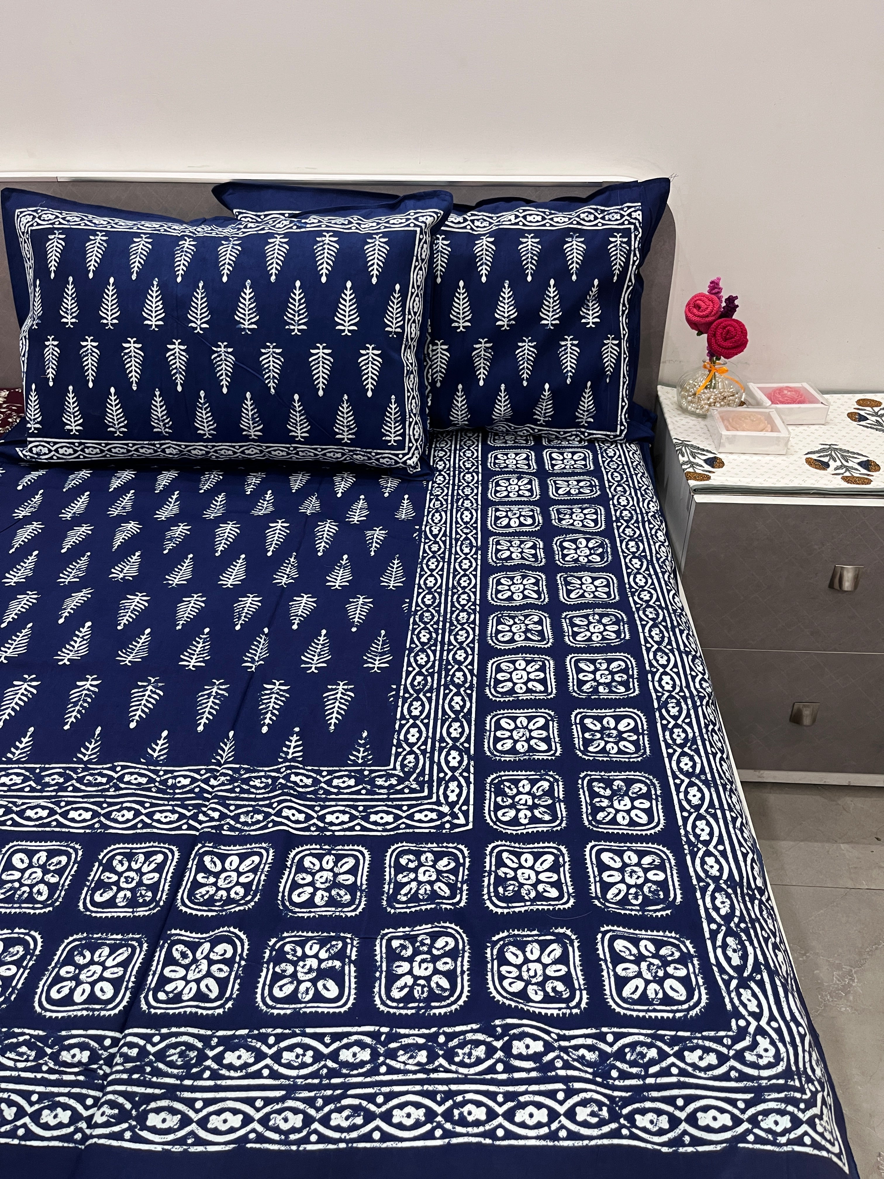 Indigo Bedsheet - Leaf