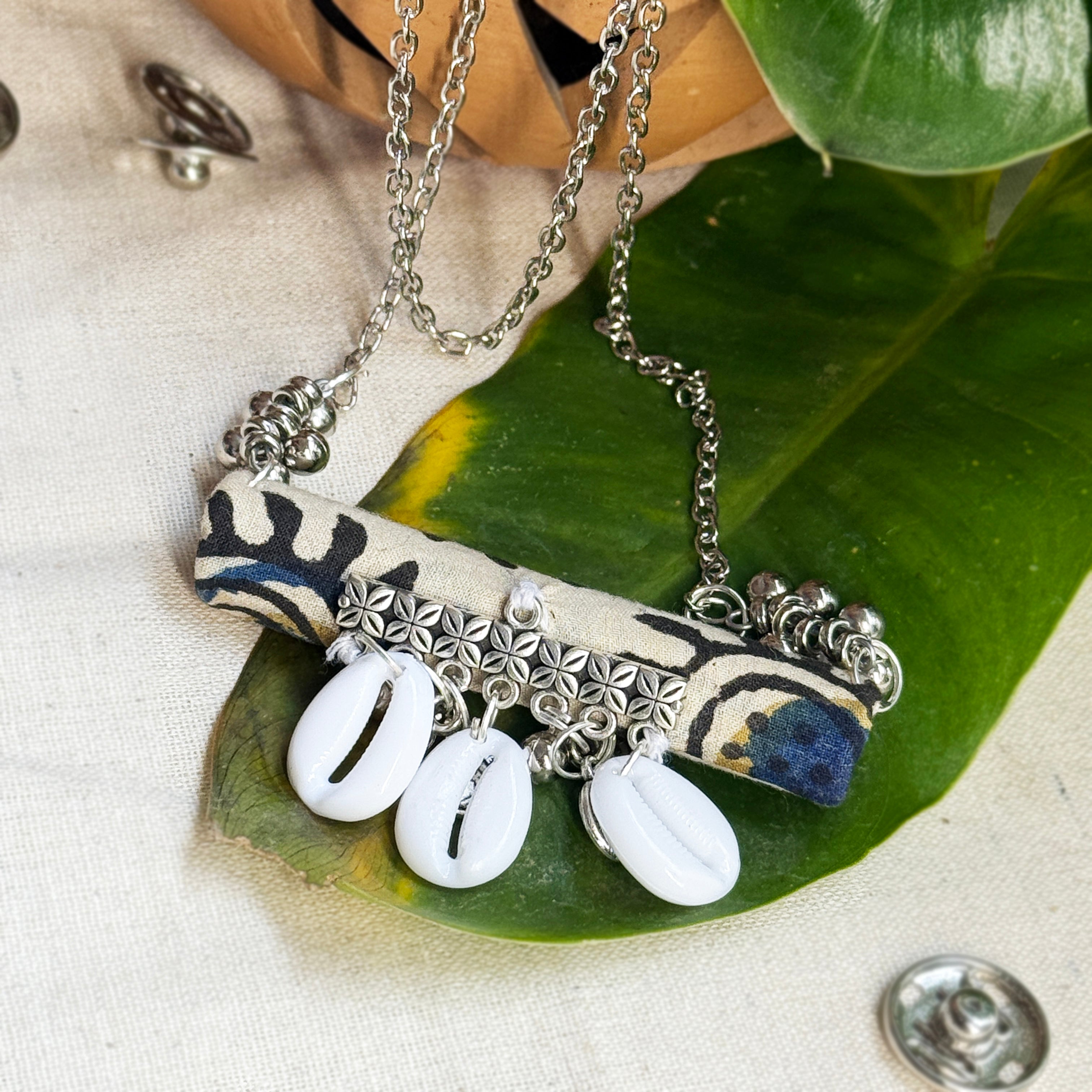 Nakhraali Chain